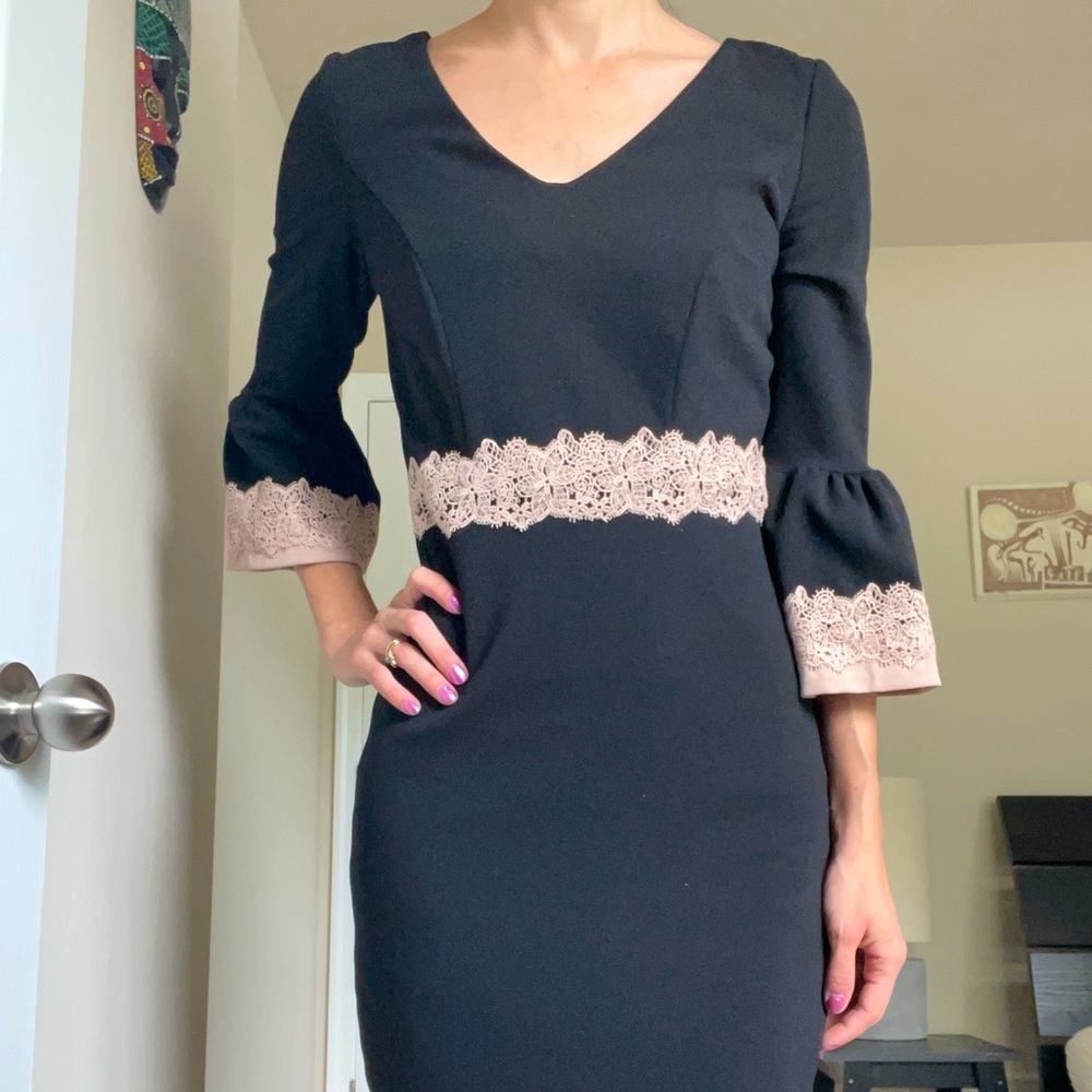 Sangria Size 4 Black Dress Bell Sleeves With Lace Detail
